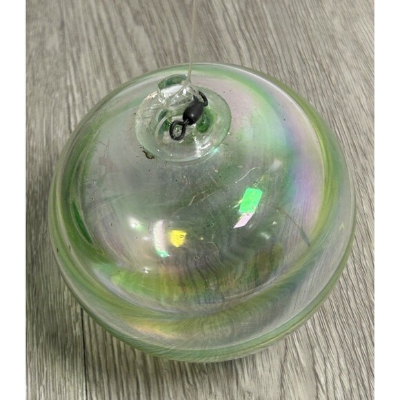VTG Hand Blown Art Glass Orb Ball Ornament Christmas Sun Catcher 4" Green Swirl - Picture 3 of 4
